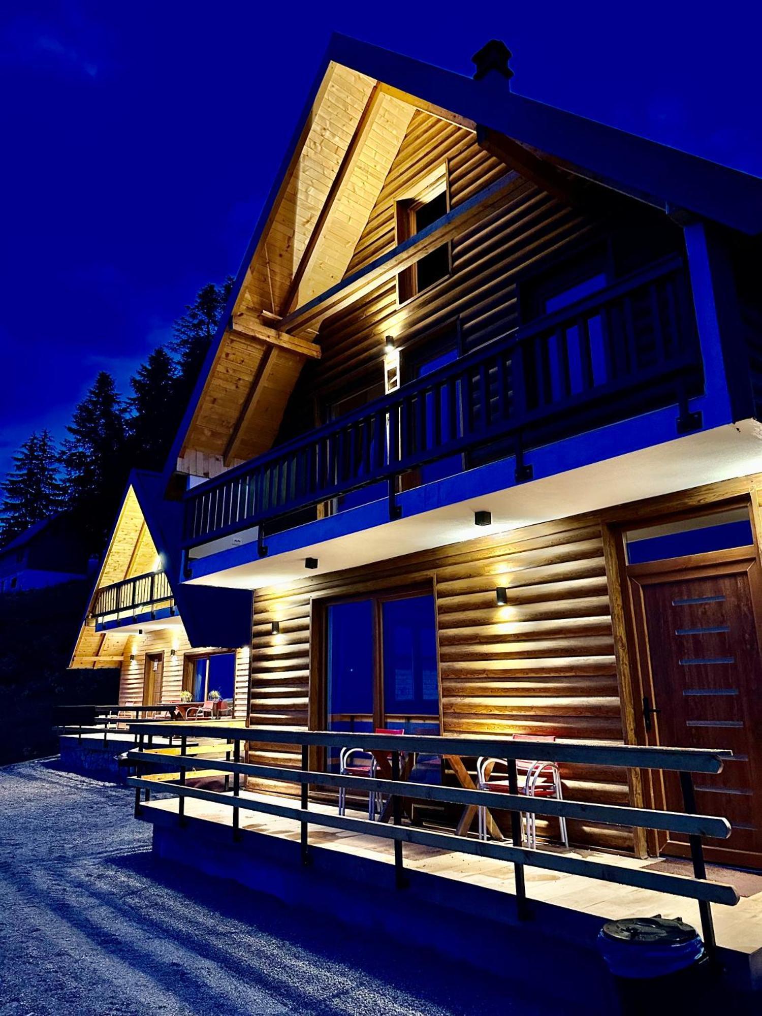 Hotel Te Liqeni Peje Exterior photo